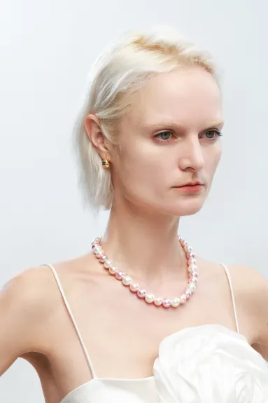 Classicharms-Shell Pearl Necklace With Gem-encrusted  Carabiner Lock