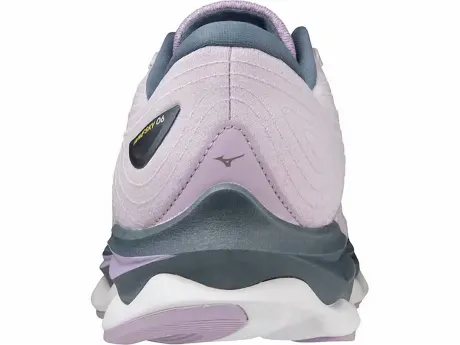 MIZUNO - Women Wave Sky 6 Running Shoe