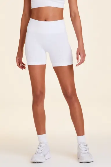 Alala  - Barre Seamless Short