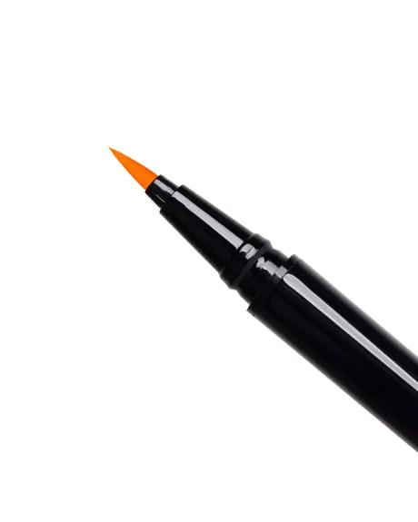 Toi Beauty - Your go-to liquid eyeliner - Orange