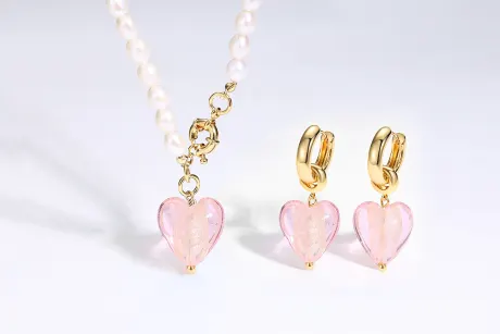 Classicharms-Esmée Glaze Heart Pendant Pearl Necklace