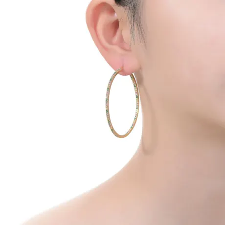 Grandes boucles d'oreilles créoles fines en zircone cubique colorée