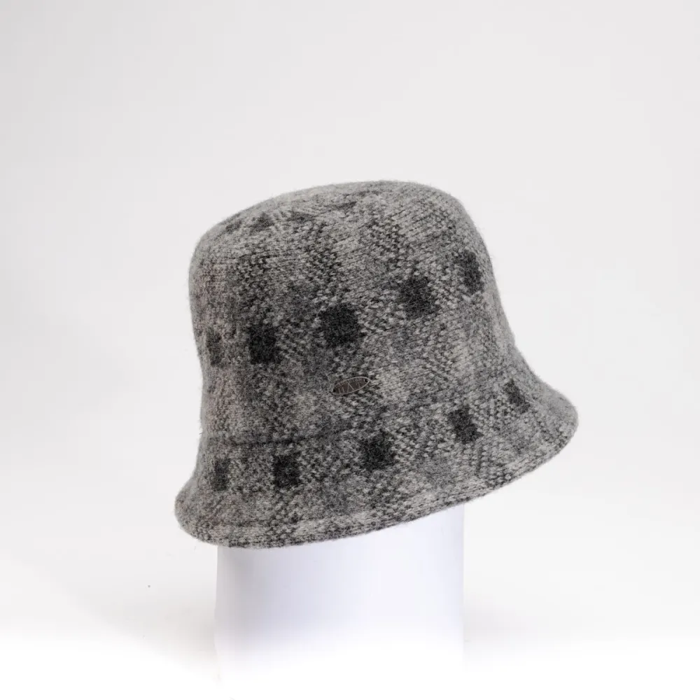 Canadian Hat 1918 - Bina - Plaid Bucket Hat