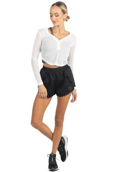 Akalia Chloe Romantic Scalloped Detailing Shorts