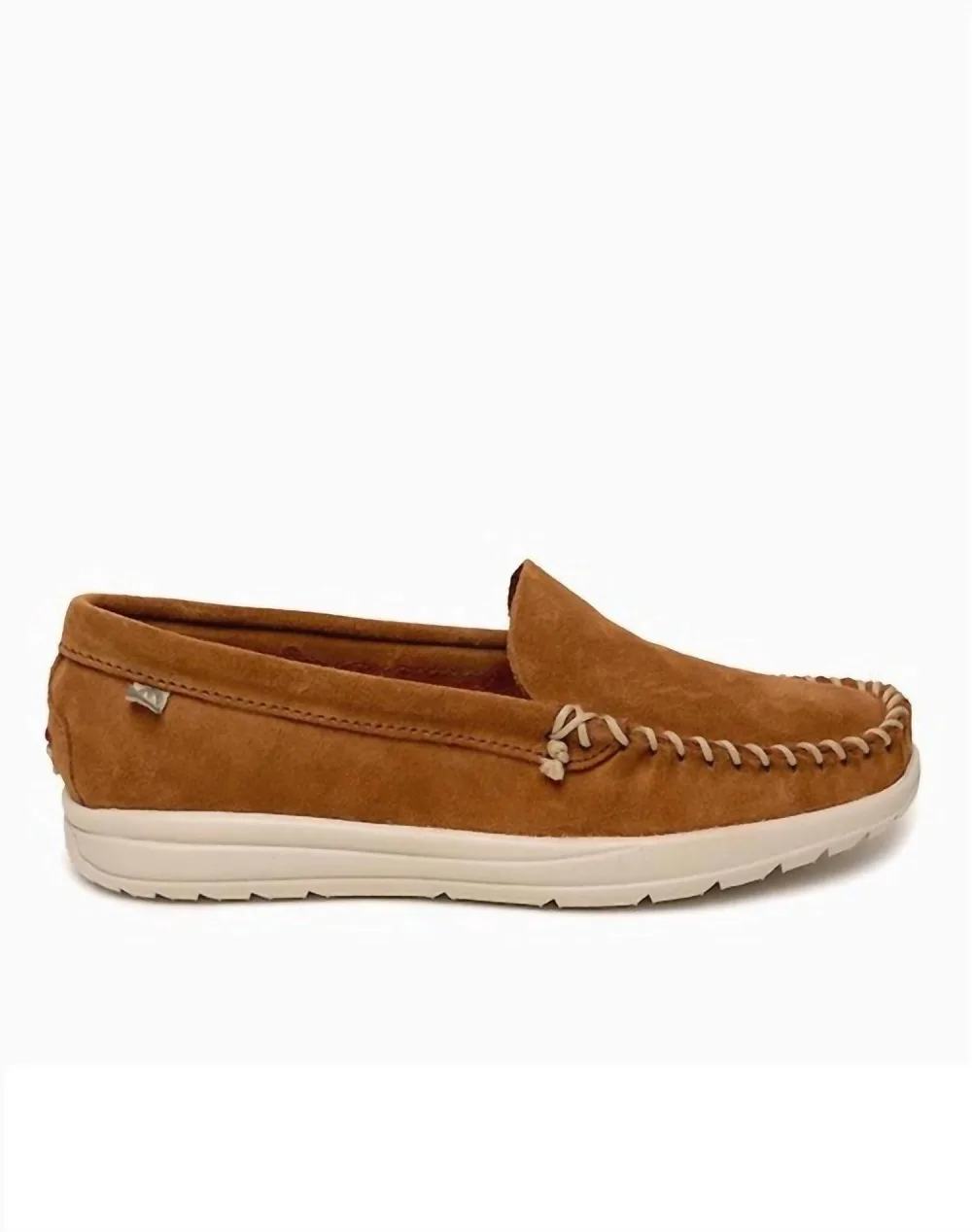 MINNETONKA - Women's Discover Classic Shoes