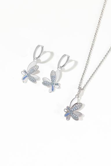 Classicharms-Pavé Diamond Butterfly Pendant Necklace