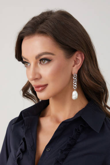 Classicharms-Silver Chain Baroque Pearl Drop Earrings