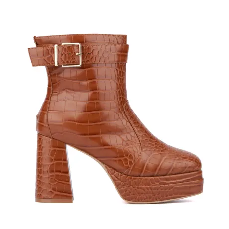 Women's Mari Platform Boot - Wide Width