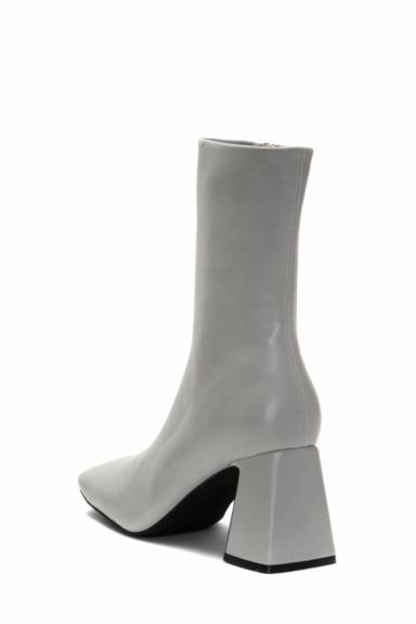 Jeffrey Campbell   Jerema