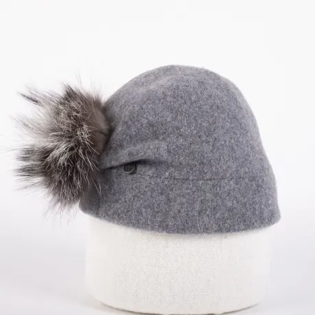 Canadian Hat 1918 - Oria- Tuque Ormos Avec Plis Et Pompon En Arriere