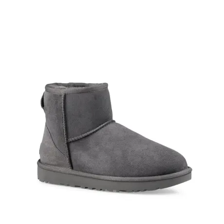 UGG Classic Mini II