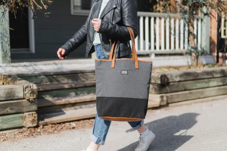 PKG - Hazelton 20L Tote Bag