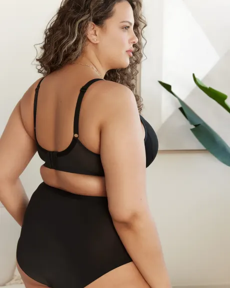 Mesh Spacer Bra With Lace Details - Déesse Collection