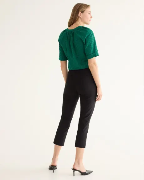 Pantalon capri à jambe étroite et taille haute - L'Iconique (MD)