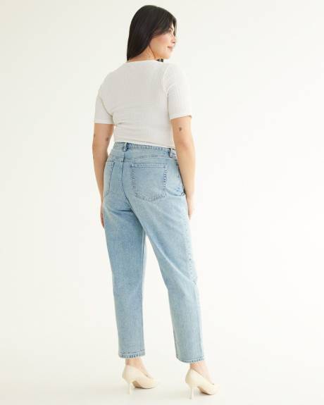 Jean à jambe fuselée et taille haute - Le Mom Jeans - Petite