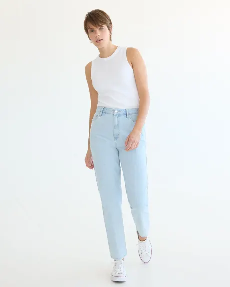 Jean à jambe fuselée et taille haute - Le Mom Jeans - Petite