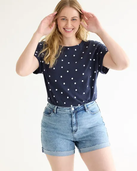 Mid-Rise Denim Shorts with Rolled Raw Hem - Curvy Fit