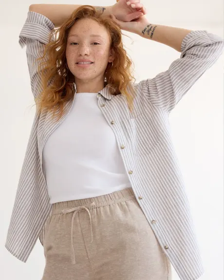 Long-Sleeve Buttoned-Down Linen Blouse