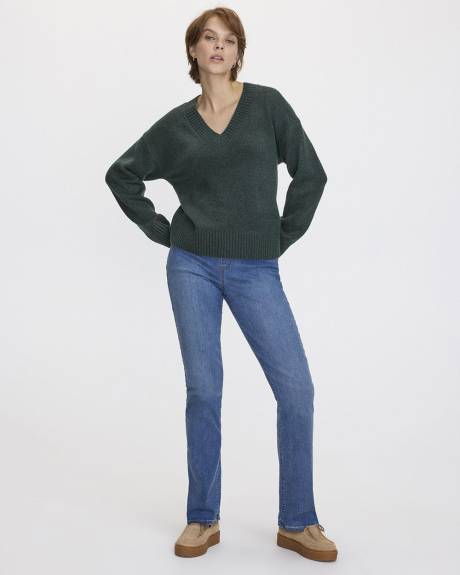 Straight-Leg Mid-Rise Jean - The Comfort