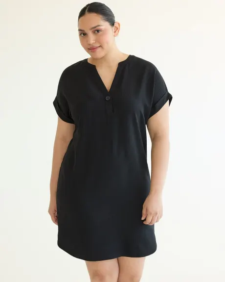 Short-Sleeve Loose Dress with Split Neckline