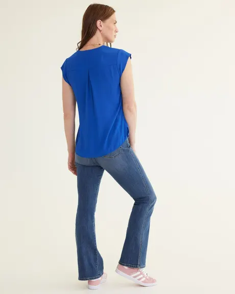 Cap-Sleeve Blouse with V Neckline, R Essentials