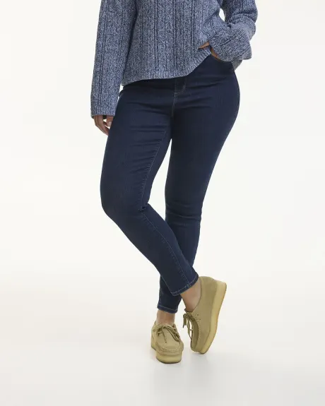 Skinny-Leg High-Rise Jean - The Signature (R) - Curvy Fit