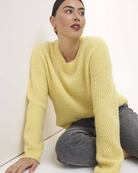 Long-Sleeve Crew-Neck Loose Sweater