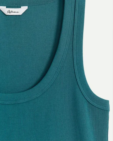 Camisole côtelée à encolure dégagée