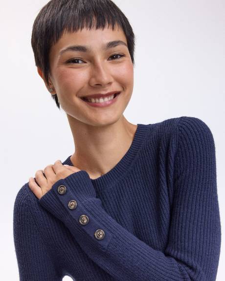 Long-Sleeve Crew-Neck Fitted Sweater