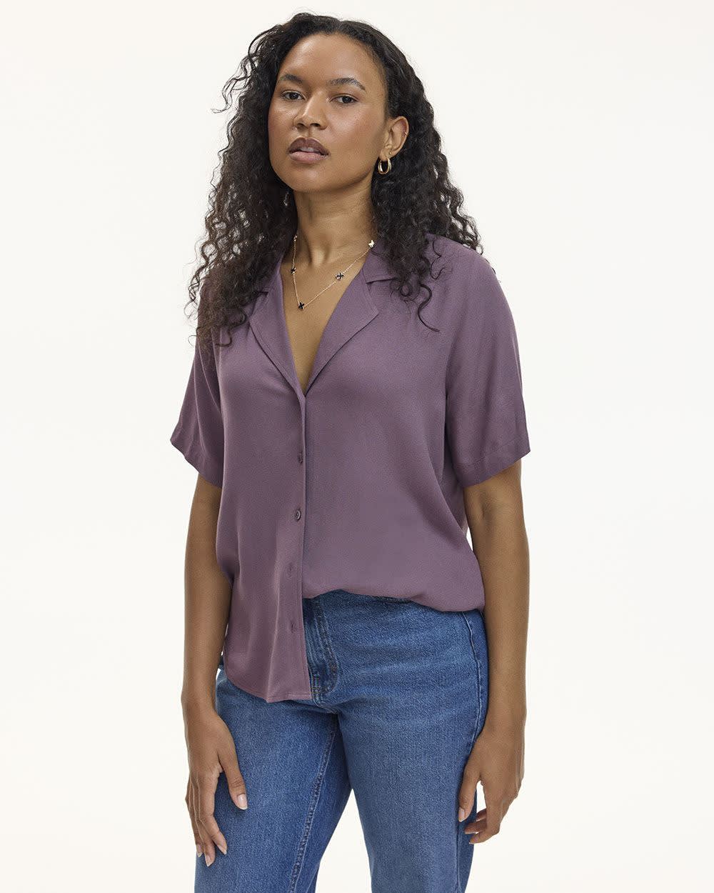 Blouse boutonnée à manches courtes et col chemise