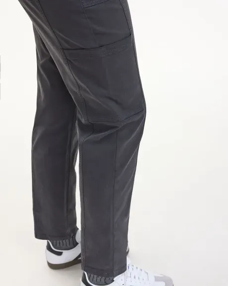 Pantalon cargo à taille haute et jambe fuselée avec grandes poches