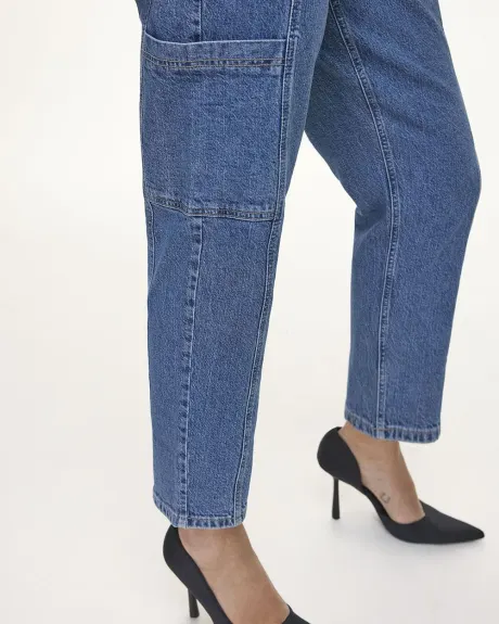 Jean cargo à jambe fuselée et taille haute - Le Mom Jeans