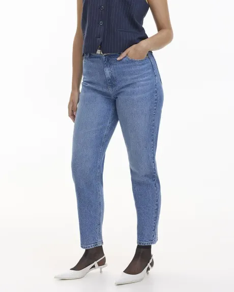 Jean à jambe fuselée et taille haute - Le Mom Jeans