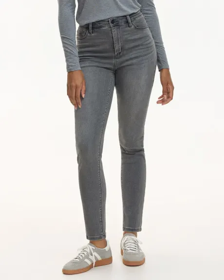 Skinny-Leg High-Rise Jean - The Signature (R) - Petite