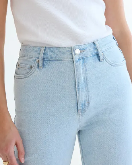 Jean à jambe fuselée et taille haute - Le Mom Jeans