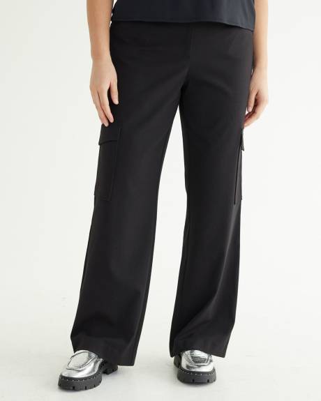 Straight-Leg High-Rise Cargo Pant - The Timeless