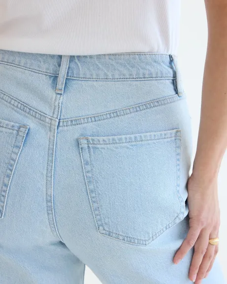 Jean à jambe fuselée et taille haute - Le Mom Jeans