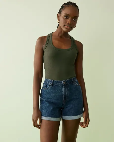 Camisole côtelée à encolure dégagée