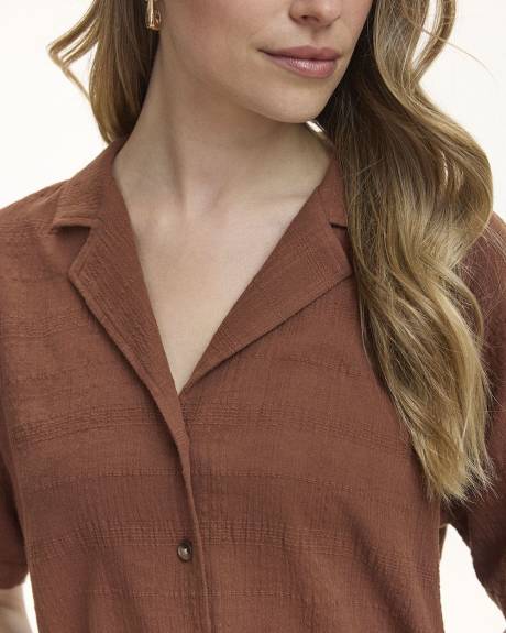 Short-Sleeve Buttoned-Down Blouse