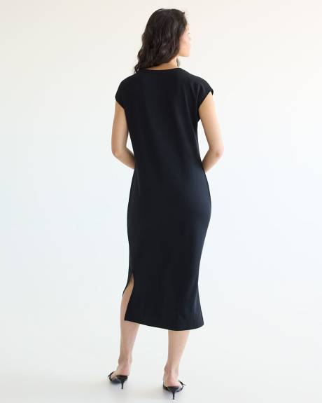 Extended-Sleeve Crew-Neck Midi Dress