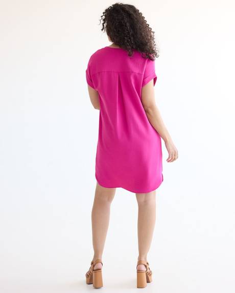 Short-Sleeve Loose Dress with Split Neckline