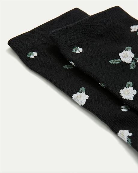 Cotton Anklet Socks with White Flowers