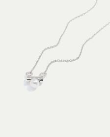 Delicate Necklace with Pearl Pendant