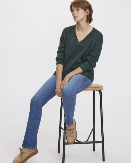 Straight-Leg Mid-Rise Jean - The Comfort - Petite