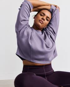 Cropped Long-Sleeve Crew-Neck Sweatshirt - Hyba