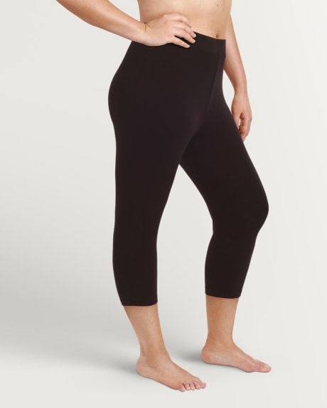 Solid Cotton Capri Legging