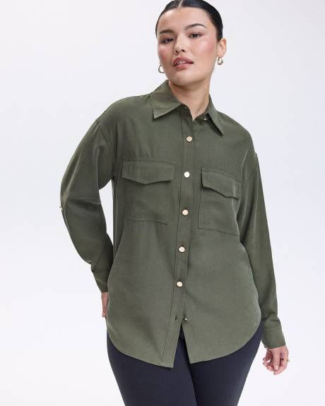 Blouse boutonnée à manches longues avec poches utilitaires