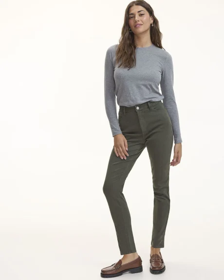 Skinny-Leg High-Rise Jean - The Signature (R) - Curvy Fit