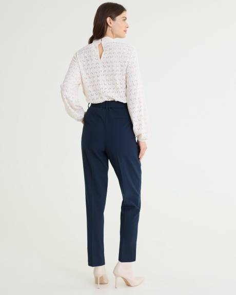 Pantalon à jambe fuselée et taille haute avec ceinture - L'Intemporelle - Petite