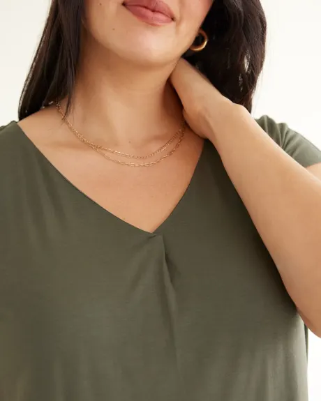 Extended-Sleeve V-Neck Tunic